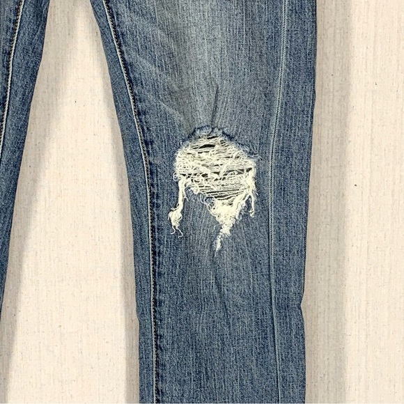 Pilcro~Anthropolgie~NWT~Womens Slim Boyfriend Medium Wash Distressed Jeans~Sz 26 - Picture 5 of 15